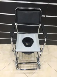صندلی حمام چرخدار مدیکا 
