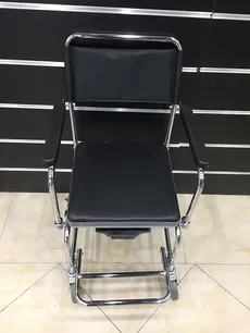 صندلی حمام چرخدار مدیکا 